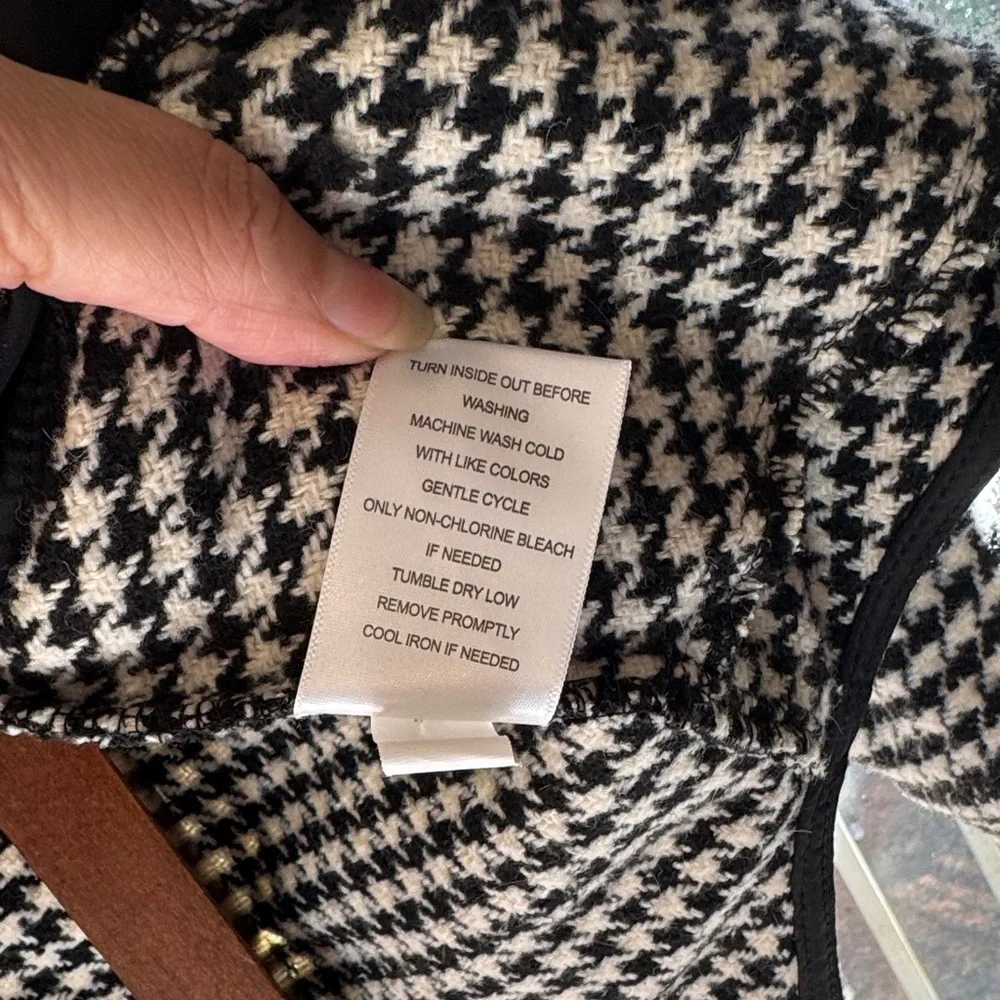 SO Black and White Houndstooth Shacket - Picture 10 of 11